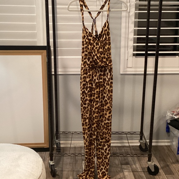 Chic JL Leopard Print Strappy Jumpsuit - Picture 1 of 4